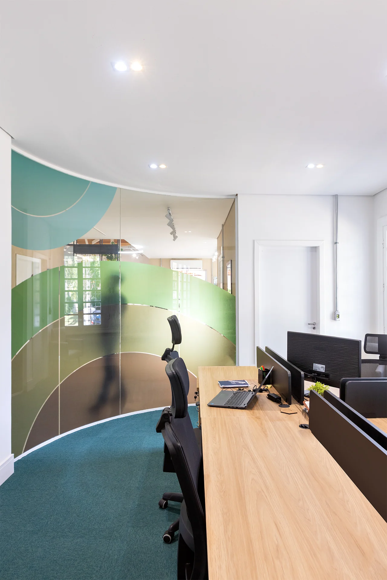 Sala de trabalho e painel de cores — CCARBON/USP
