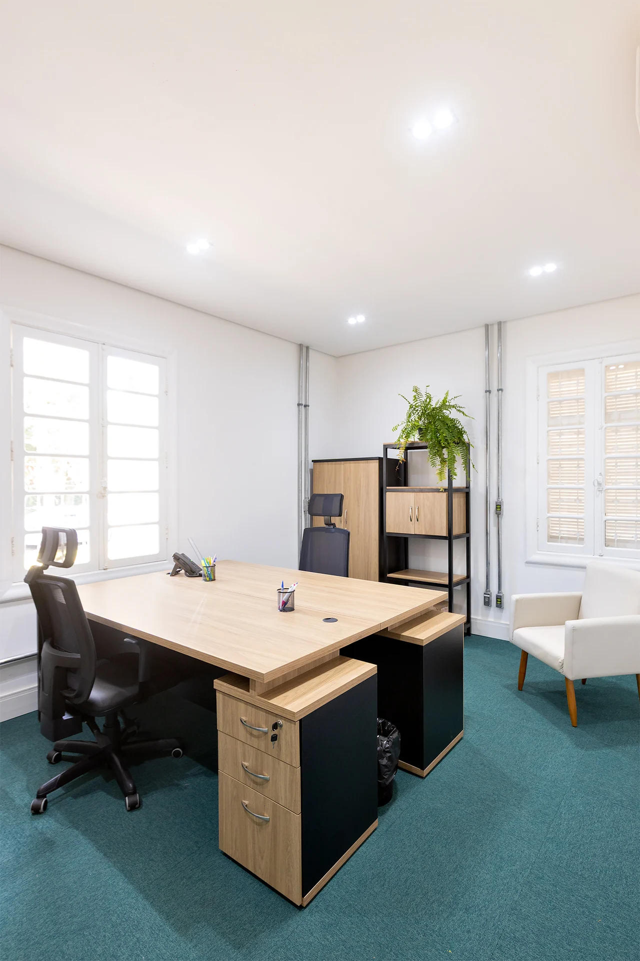 Sala de reuniões e iluminação natural — CCARBON/USP