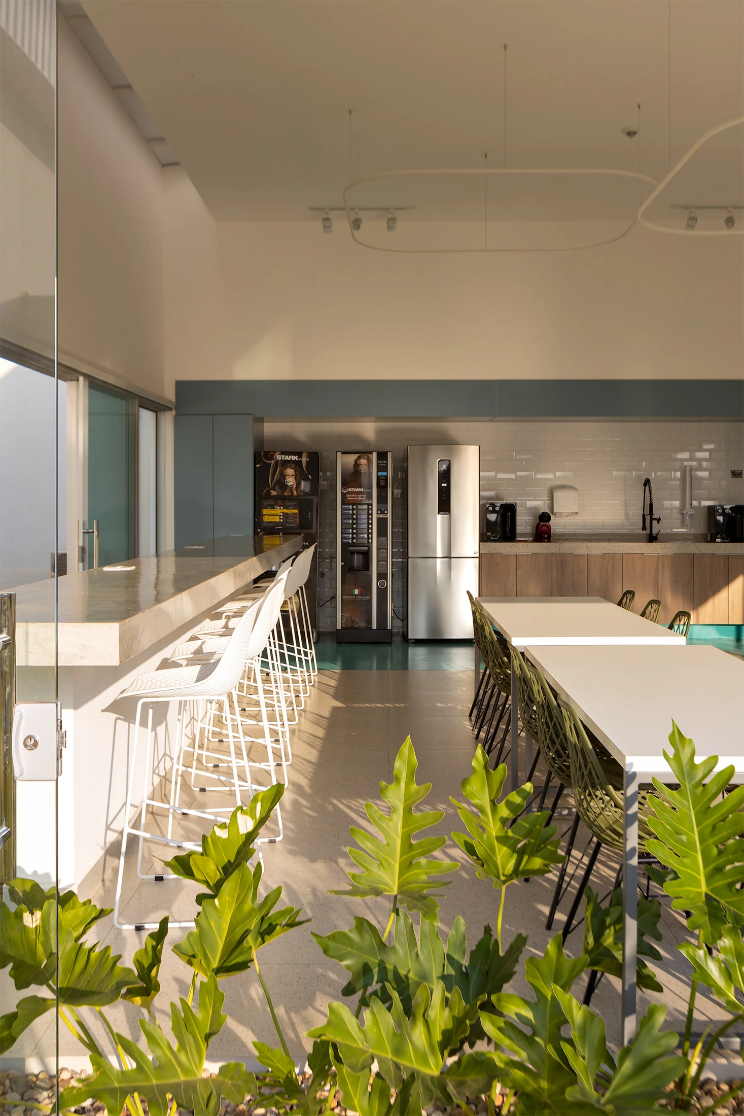 A continuidade dos espaços — Denso Casual Food
