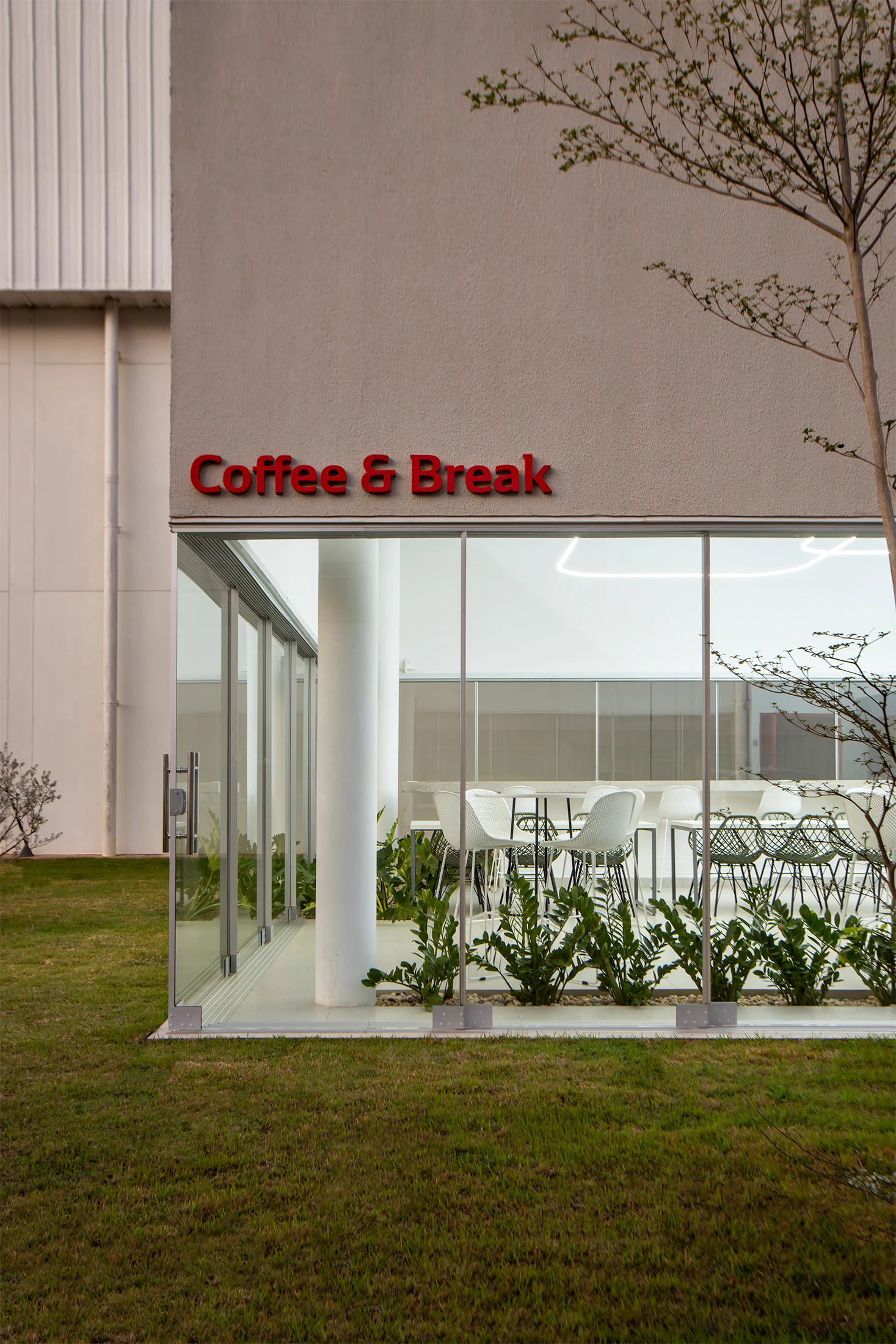 A entrada e a escala do encontro — Denso Casual Food
